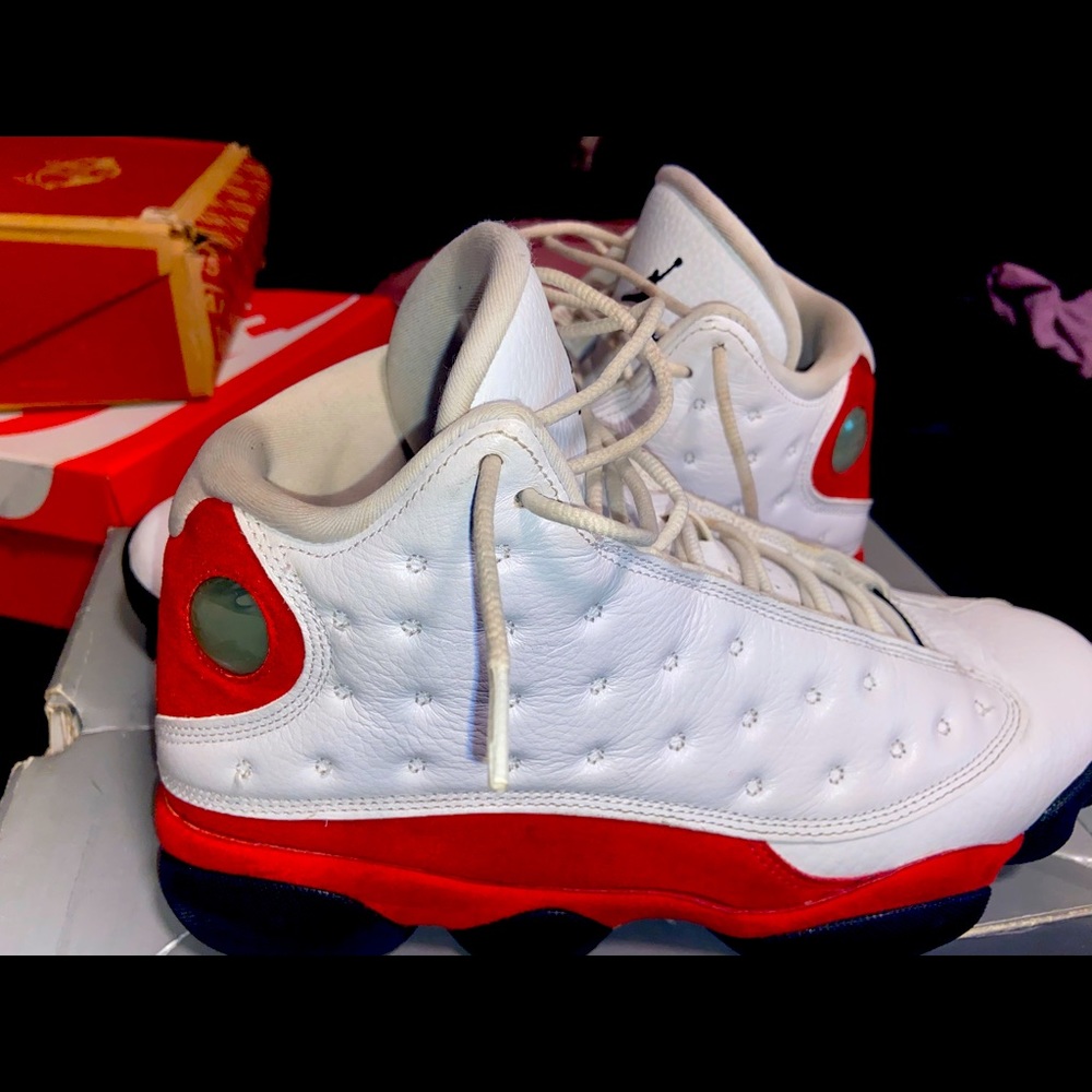 AIR JORDAN 13 RETRO ‘ CHICAGO ‘